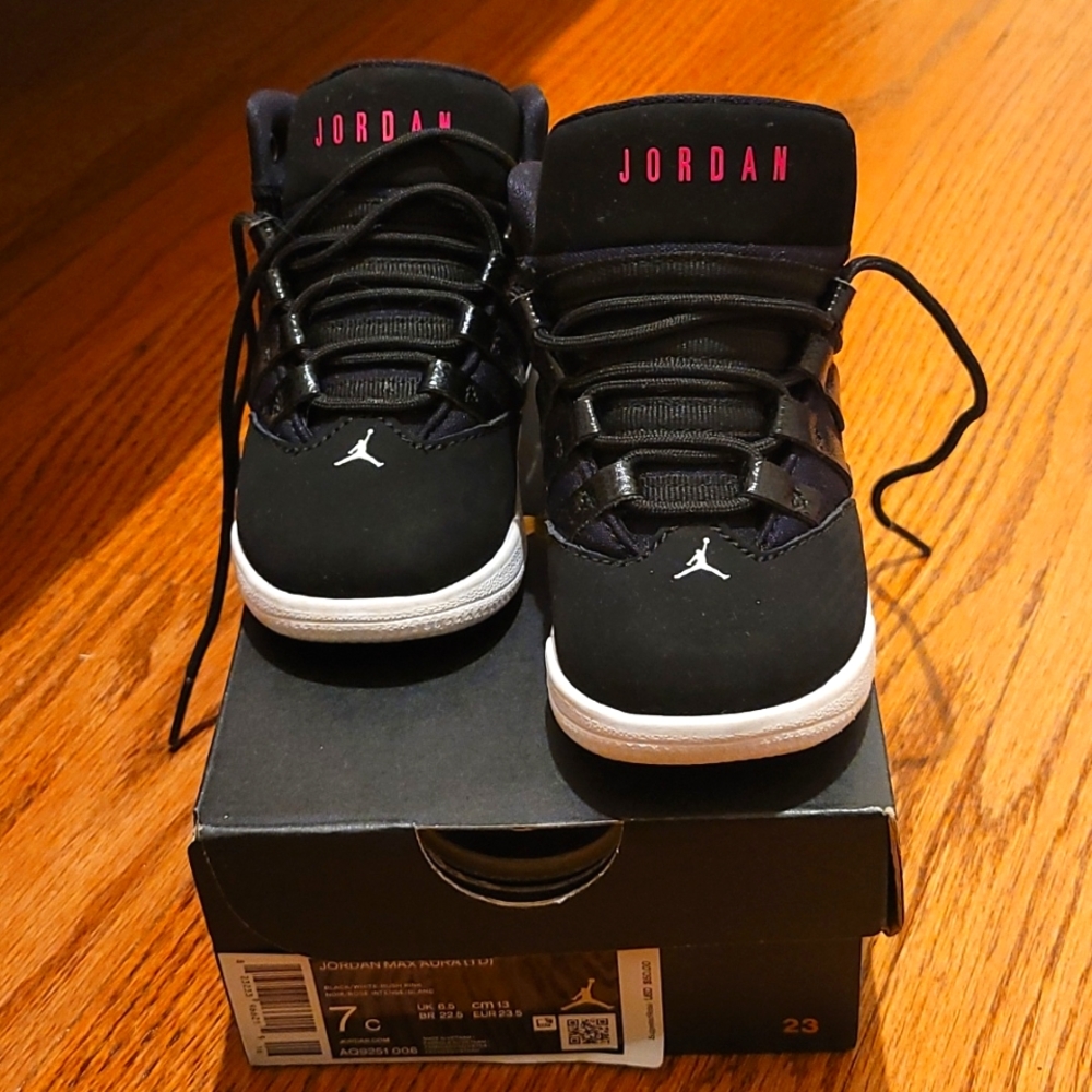 Jordan Max Aura